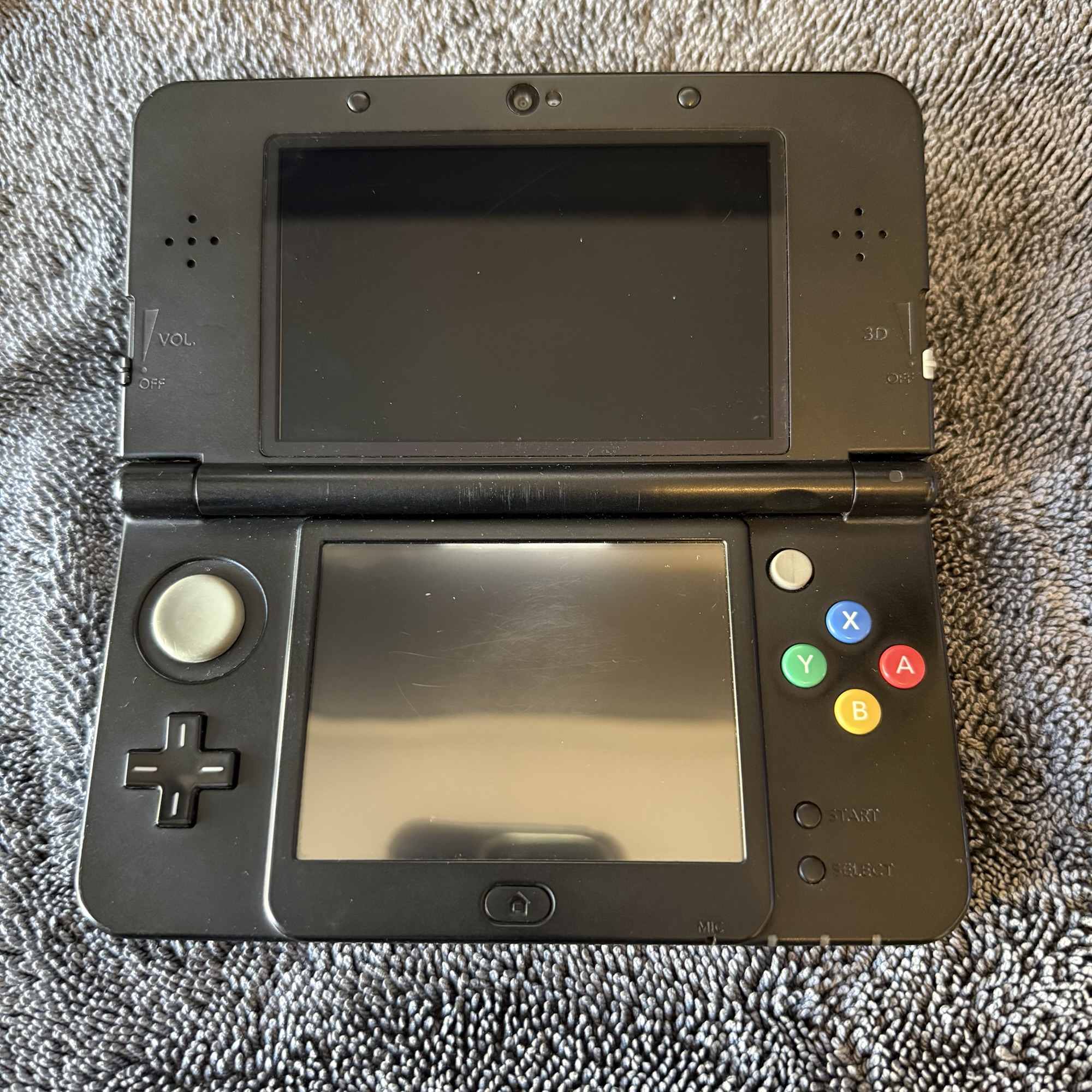 NEW NINTENDO 3DS - Imagen 2